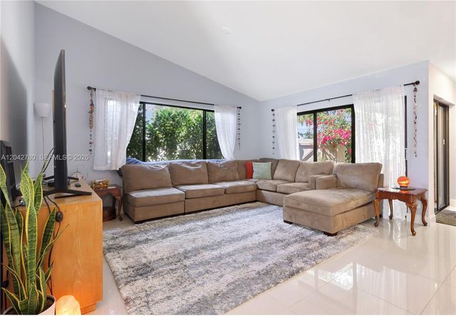 3064 S Oakland Forest Drive 1006, Oakland Park, FL 33309