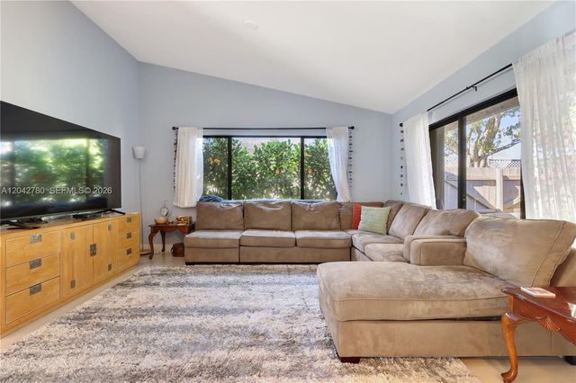 3064 S Oakland Forest Drive 1006, Oakland Park, FL 33309
