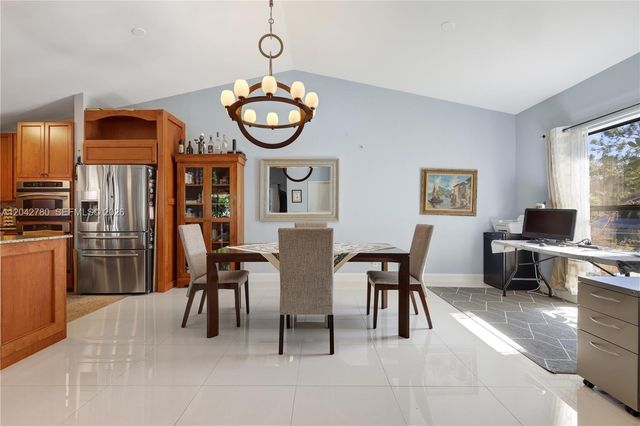 3064 S Oakland Forest Drive 1006, Oakland Park, FL 33309