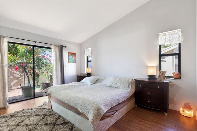 3064 S Oakland Forest Drive 1006, Oakland Park, FL 33309