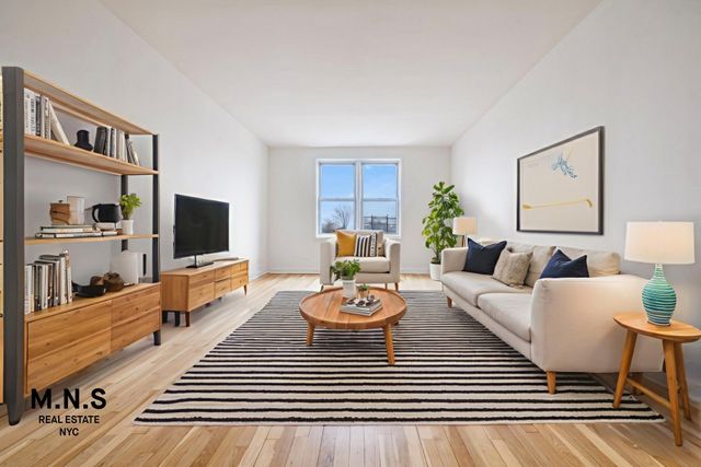 14325 84th Dr Apt 5B, New York City, NY 11435