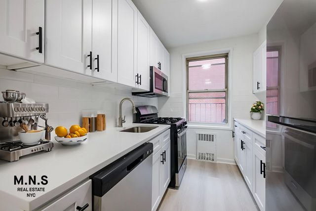 14325 84th Dr Apt 5B, New York City, NY 11435