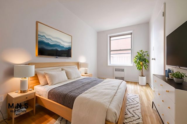 14325 84th Dr Apt 5B, New York City, NY 11435