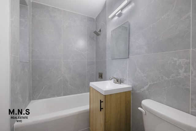 14325 84th Dr Apt 5B, New York City, NY 11435