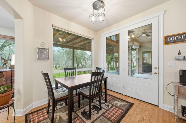 13482 Tierra Heights Road, Redding, CA 96003