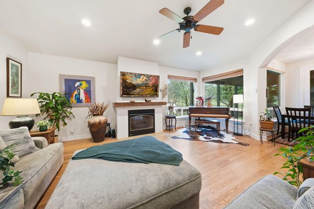 13482 Tierra Heights Road, Redding, CA 96003