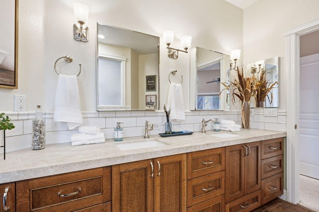 13482 Tierra Heights Road, Redding, CA 96003