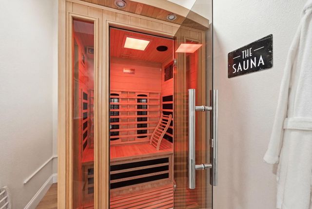 13482 Tierra Heights Road, Redding, CA 96003