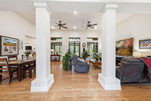 13482 Tierra Heights Road, Redding, CA 96003