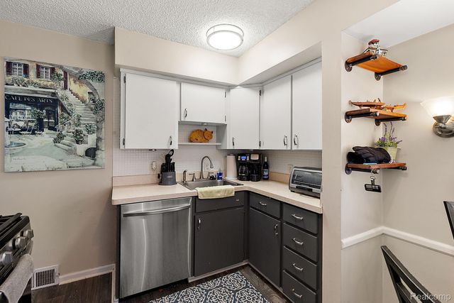 9619 Mercedes, Redford Charter Township, MI 48239