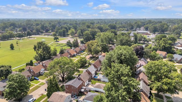 9619 Mercedes, Redford Charter Township, MI 48239