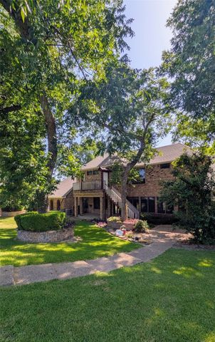 1431 S Houston School Road, Lancaster, TX 75146
