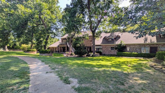1431 S Houston School Road, Lancaster, TX 75146