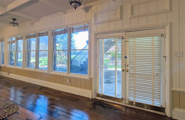 1431 S Houston School Road, Lancaster, TX 75146