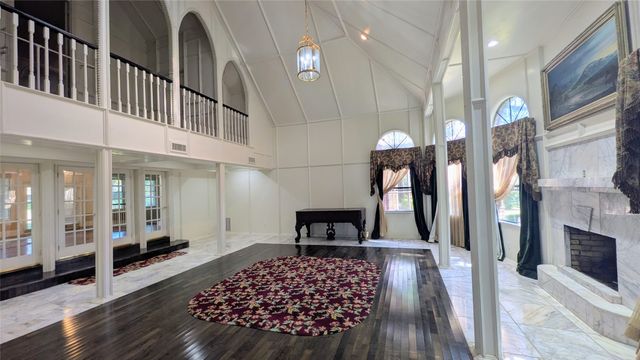 1431 S Houston School Road, Lancaster, TX 75146