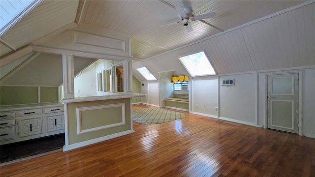 1431 S Houston School Road, Lancaster, TX 75146