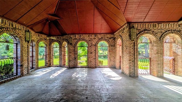 1431 S Houston School Road, Lancaster, TX 75146