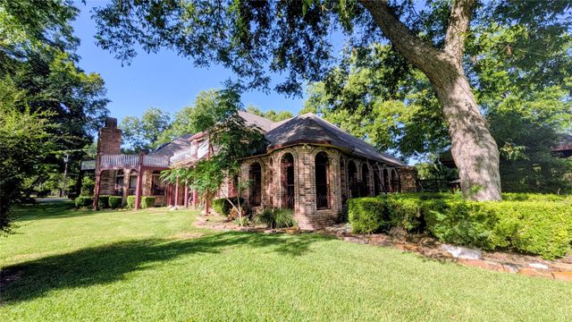1431 S Houston School Road, Lancaster, TX 75146