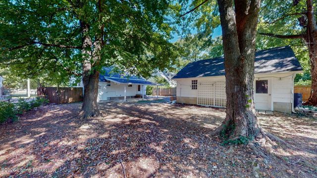 9212 Vevey Rd, Louisville, KY 40291