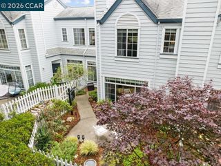 208 Commodore Dr, Richmond, CA 94804