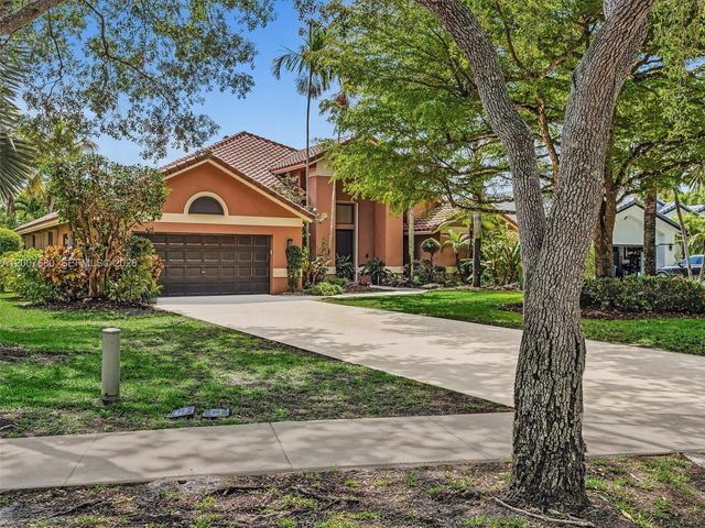 1080 Creekford Dr, Weston, FL 33326