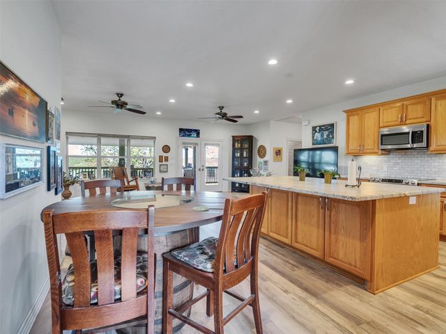 7502 E Wallisville Road, Baytown, TX 77521