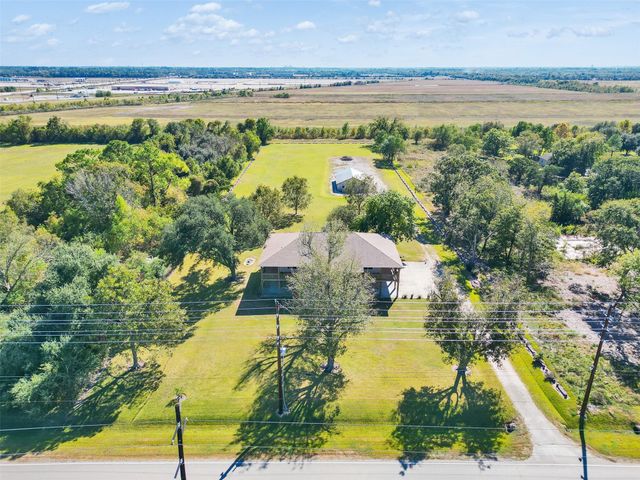 7502 E Wallisville Road, Baytown, TX 77521
