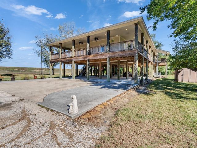 7502 E Wallisville Road, Baytown, TX 77521