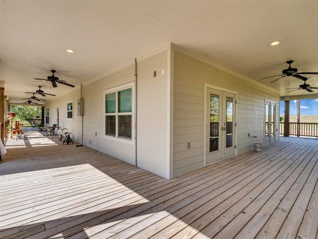 7502 E Wallisville Road, Baytown, TX 77521