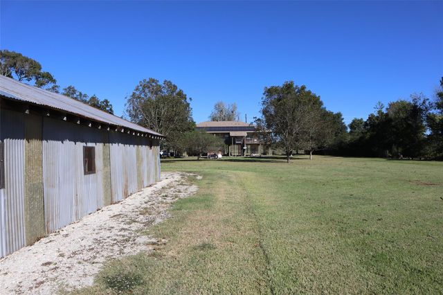 7502 E Wallisville Road, Baytown, TX 77521