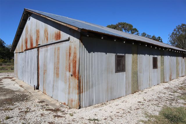 7502 E Wallisville Road, Baytown, TX 77521