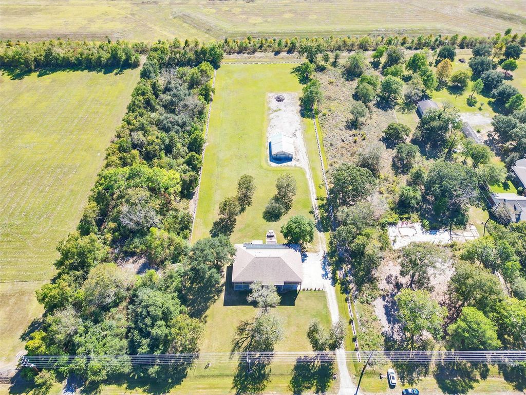 7502 E Wallisville Road, Baytown, TX 77521