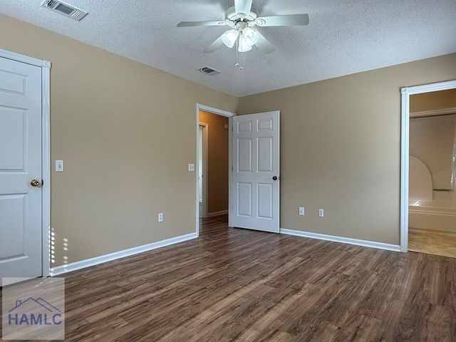 313 Pat Priester Road NE, Ludowici, GA 31316