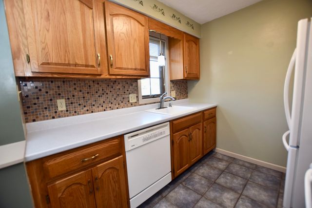 489 Turnpike St. 3-4, Easton, MA 02334