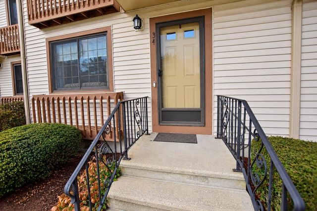 489 Turnpike St. 3-4, Easton, MA 02334