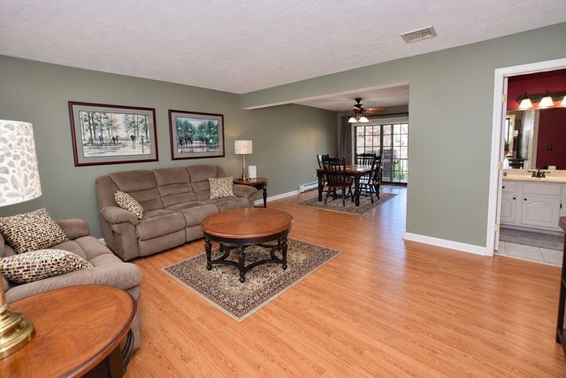 489 Turnpike St. 3-4, Easton, MA 02334