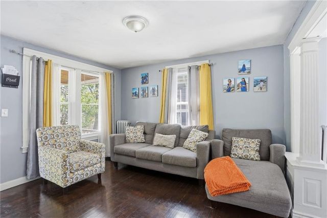 132 Roger Williams Avenue, Providence, RI 02907