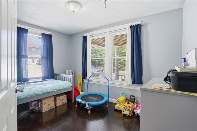 132 Roger Williams Avenue, Providence, RI 02907