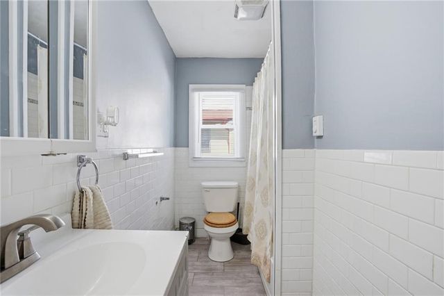 132 Roger Williams Avenue, Providence, RI 02907