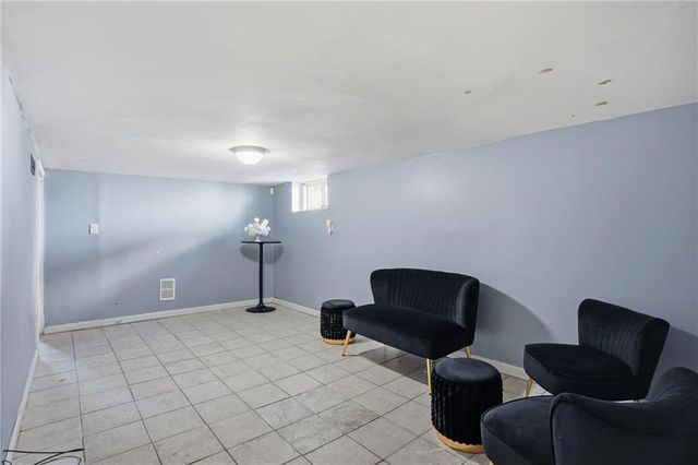 132 Roger Williams Avenue, Providence, RI 02907