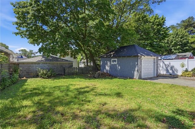 132 Roger Williams Avenue, Providence, RI 02907