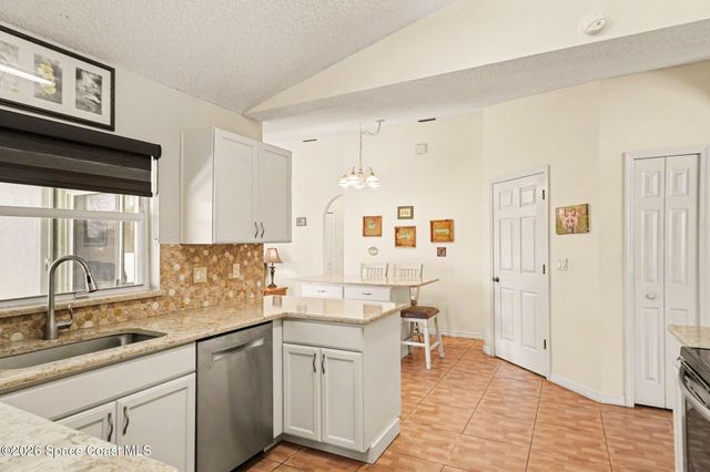 938 Commerce Road SE, Palm Bay, FL 32909