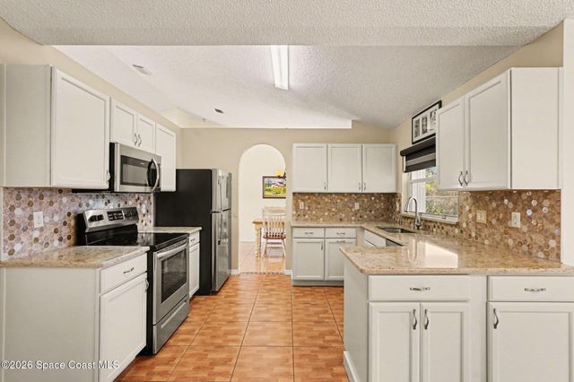 938 Commerce Road SE, Palm Bay, FL 32909