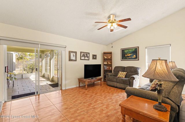 938 Commerce Road SE, Palm Bay, FL 32909