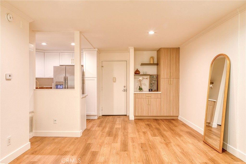 5510 Owensmouth 218, Woodland Hills, CA 91367 — photo 4