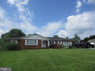 5694 TABLER STATION RD, Inwood, WV 25428