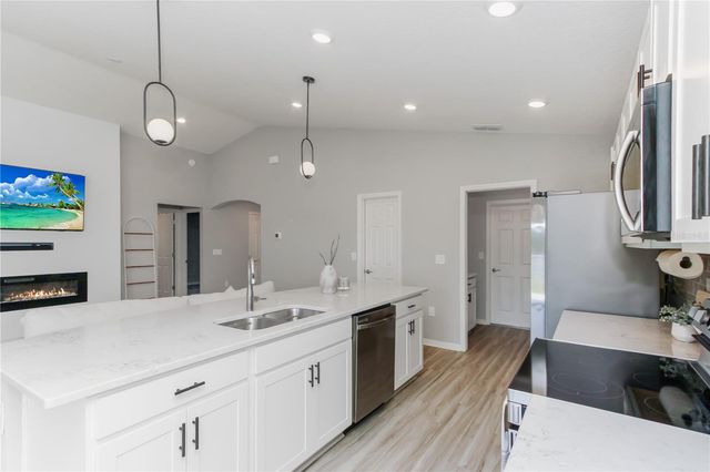 35598 BELLINGTON BOULEVARD, Zephyrhills, FL 33541