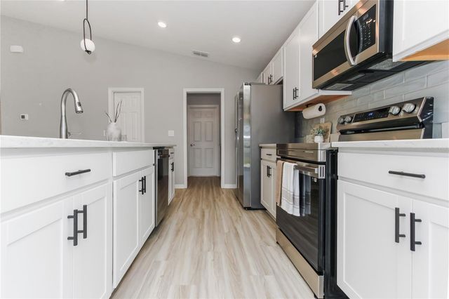 35598 BELLINGTON BOULEVARD, Zephyrhills, FL 33541