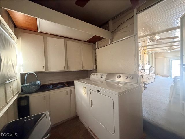 318 Fountain View BLVD, North Fort Myers, FL 33903