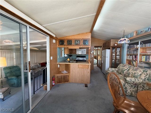 318 Fountain View BLVD, North Fort Myers, FL 33903